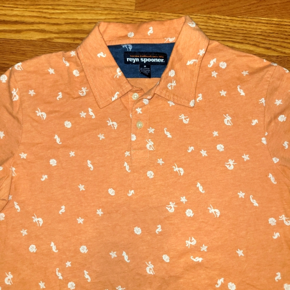 Reyn Spooner Hawaiian Shirt Mens Medium Short Sleeve Sea Shells Starfish